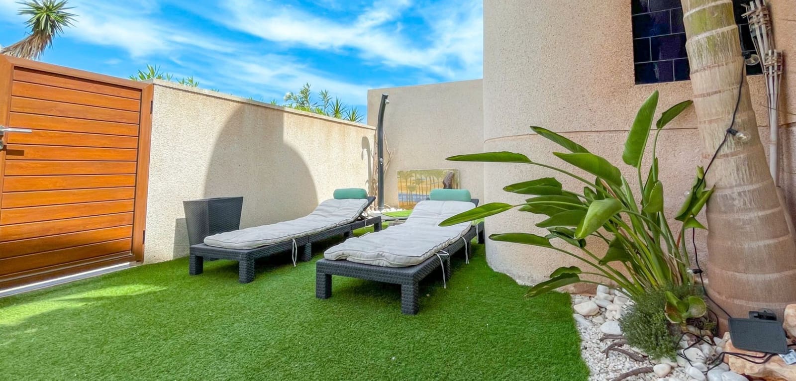 2 makuuhuone Omakotitalo myytävänä paikassa Torrevieja mukana uima-altaan - 197 900 € (Ref: 10021388)