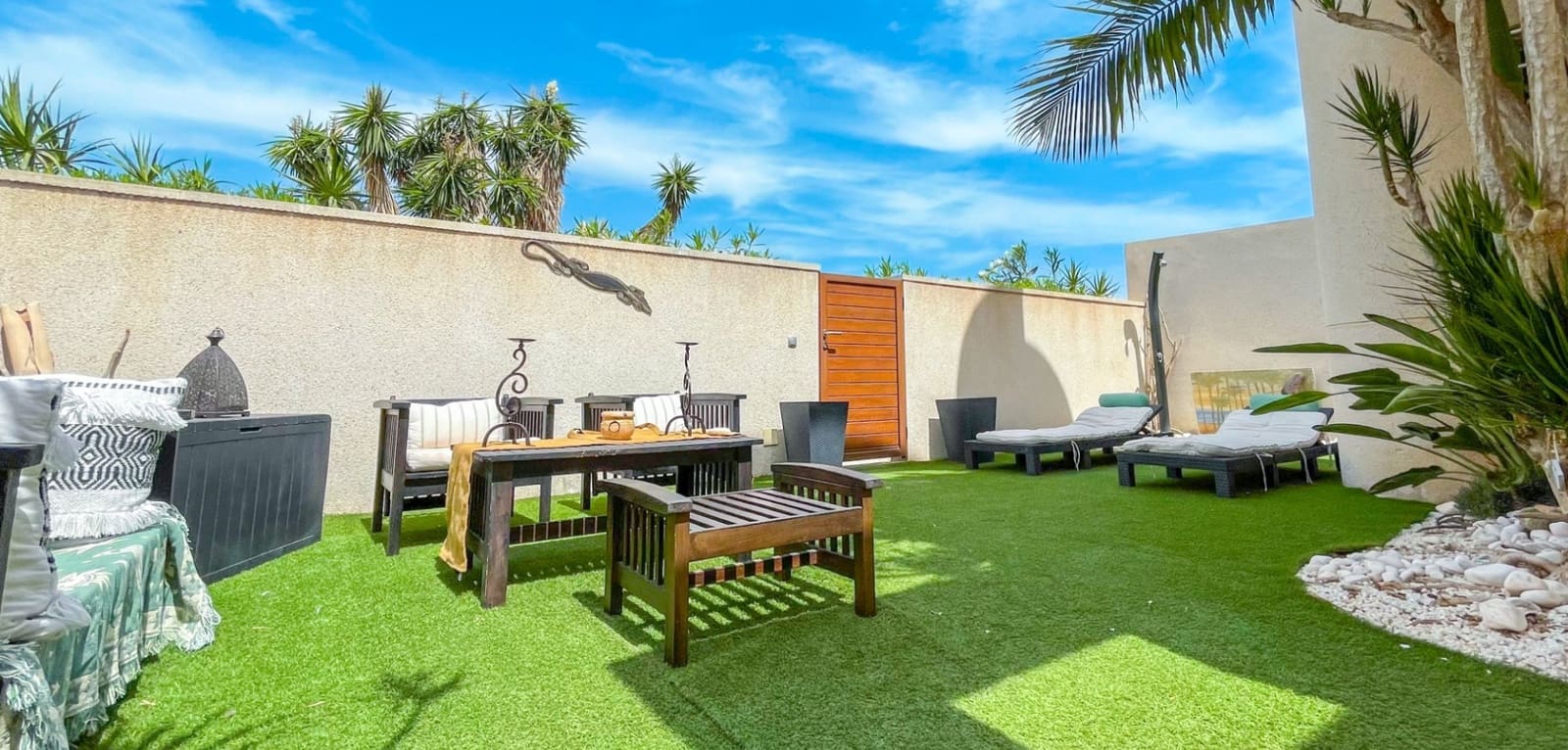 2 makuuhuone Omakotitalo myytävänä paikassa Torrevieja mukana uima-altaan - 197 900 € (Ref: 10021388)