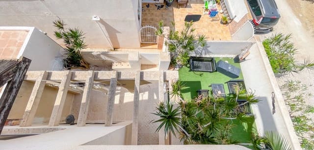 2 quarto Casa em Banda para venda em El Chaparral - La Siesta - La Torreta, Torrevieja com piscina - 197 900 € (Ref: 10021388)