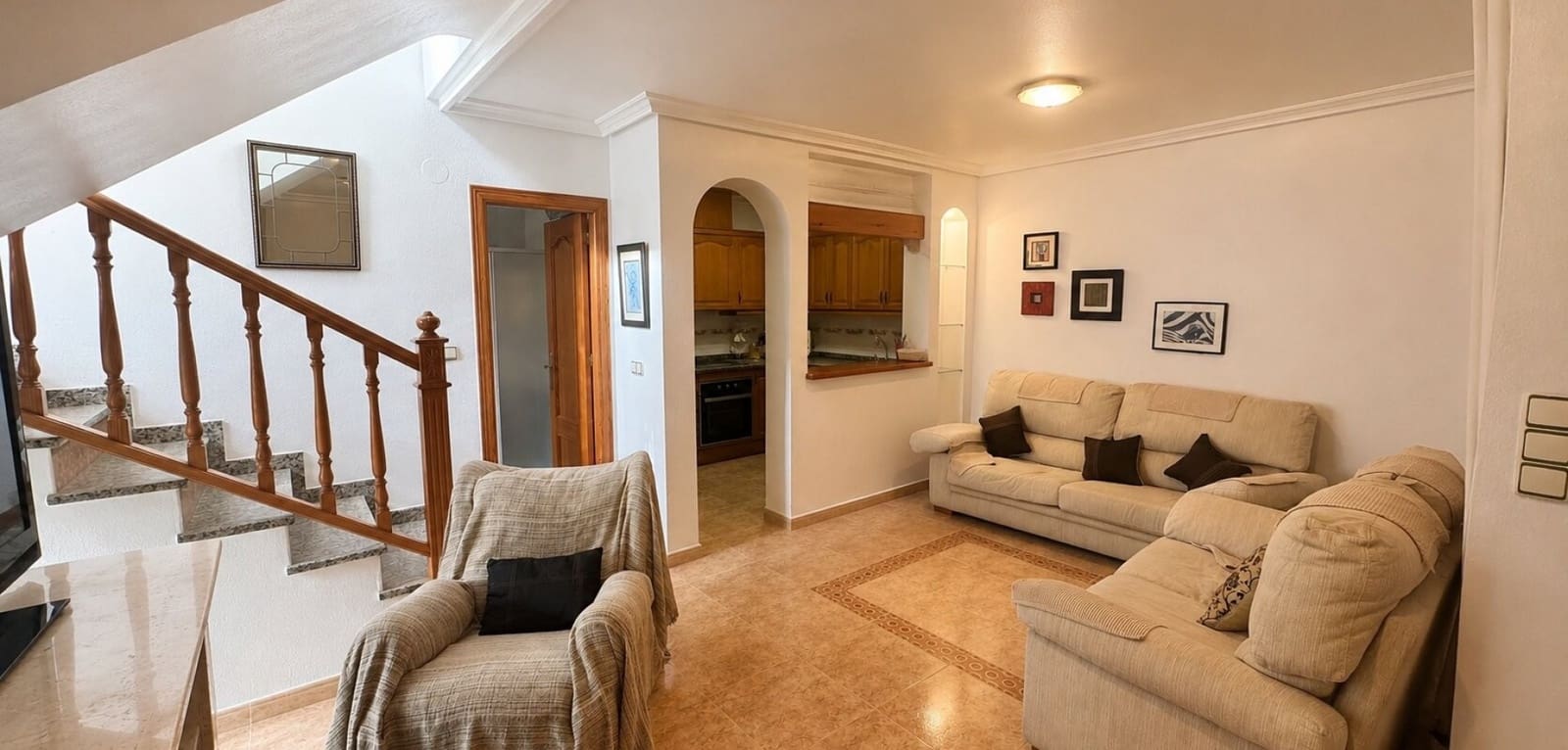 2 makuuhuone Omakotitalo myytävänä paikassa Playa Flamenca mukana uima-altaan - 199 500 € (Ref: 10022893)