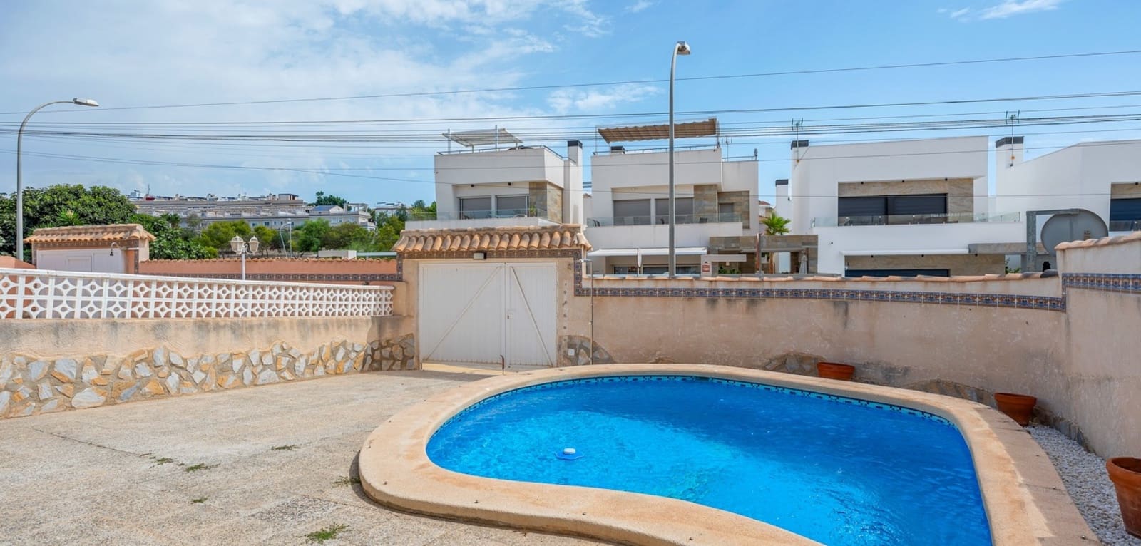 3 camera da letto Villa in vendita in Villamartin con piscina - 229.000 € (Rif: 10024451)
