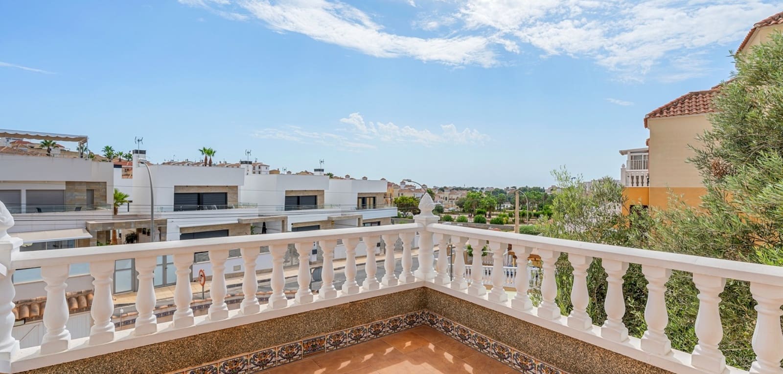 3 camera da letto Villa in vendita in Villamartin con piscina - 229.000 € (Rif: 10024451)