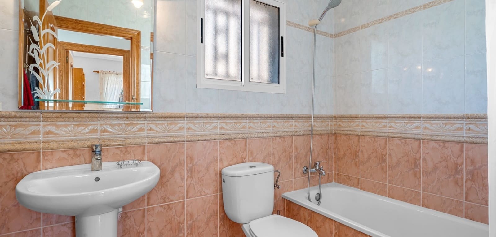 3 camera da letto Villa in vendita in Villamartin con piscina - 229.000 € (Rif: 10024451)