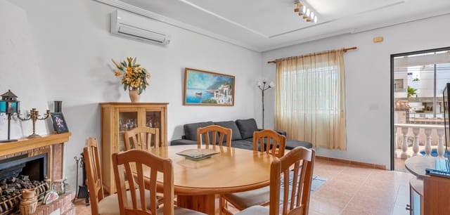 3 sypialnia Willa na sprzedaż w Villamartin, Orihuela z basenem - 229 000 € (Ref: 10024451)