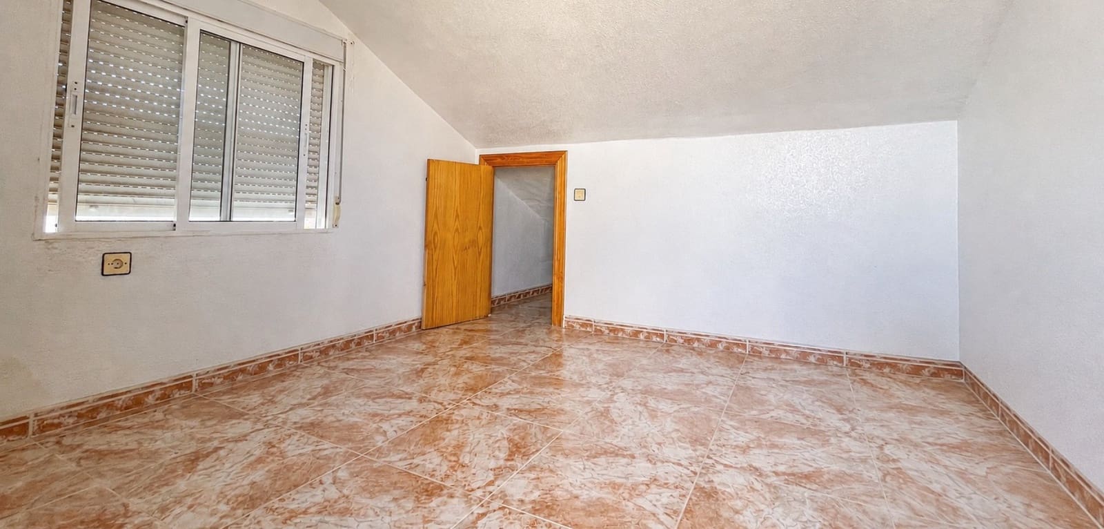 4 camera da letto Villa in vendita in Lo Pagan con garage - 220.000 € (Rif: 10024604)
