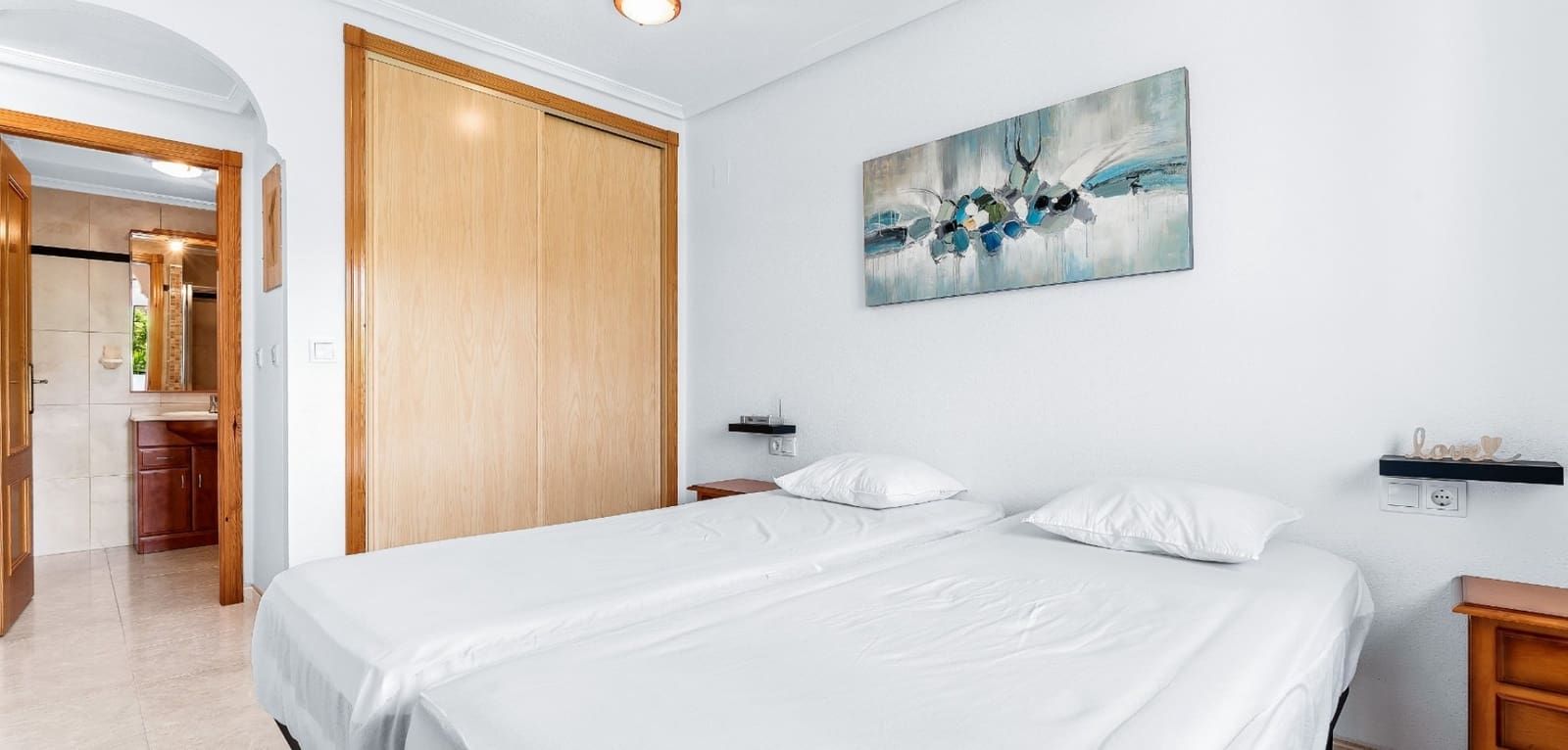 Apartamento de 2 habitaciones en Playa Flamenca en venta con piscina - 215.000 € (Ref: 10035636)