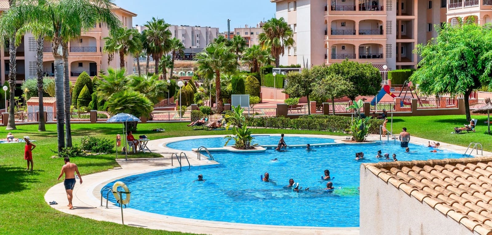Apartamento de 2 habitaciones en Playa Flamenca en venta con piscina - 215.000 € (Ref: 10035636)