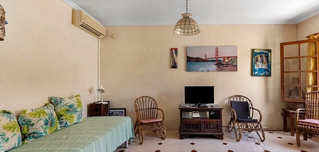 3 bedroom Townhouse for sale in La Mata, Torrevieja with pool - € 249,500 (Ref: 10035637)