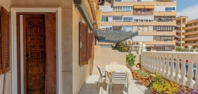 3 bedroom Townhouse for sale in La Mata, Torrevieja with pool - € 249,500 (Ref: 10035637)