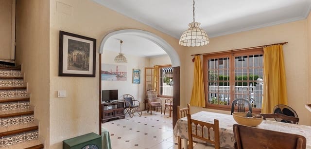 3 bedroom Townhouse for sale in La Mata, Torrevieja with pool - € 249,500 (Ref: 10035637)