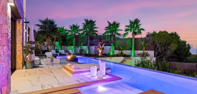 4 sypialnia Willa na sprzedaż w Las Colinas Golf, Orihuela z basenem - 2 600 000 € (Ref: 10035639)