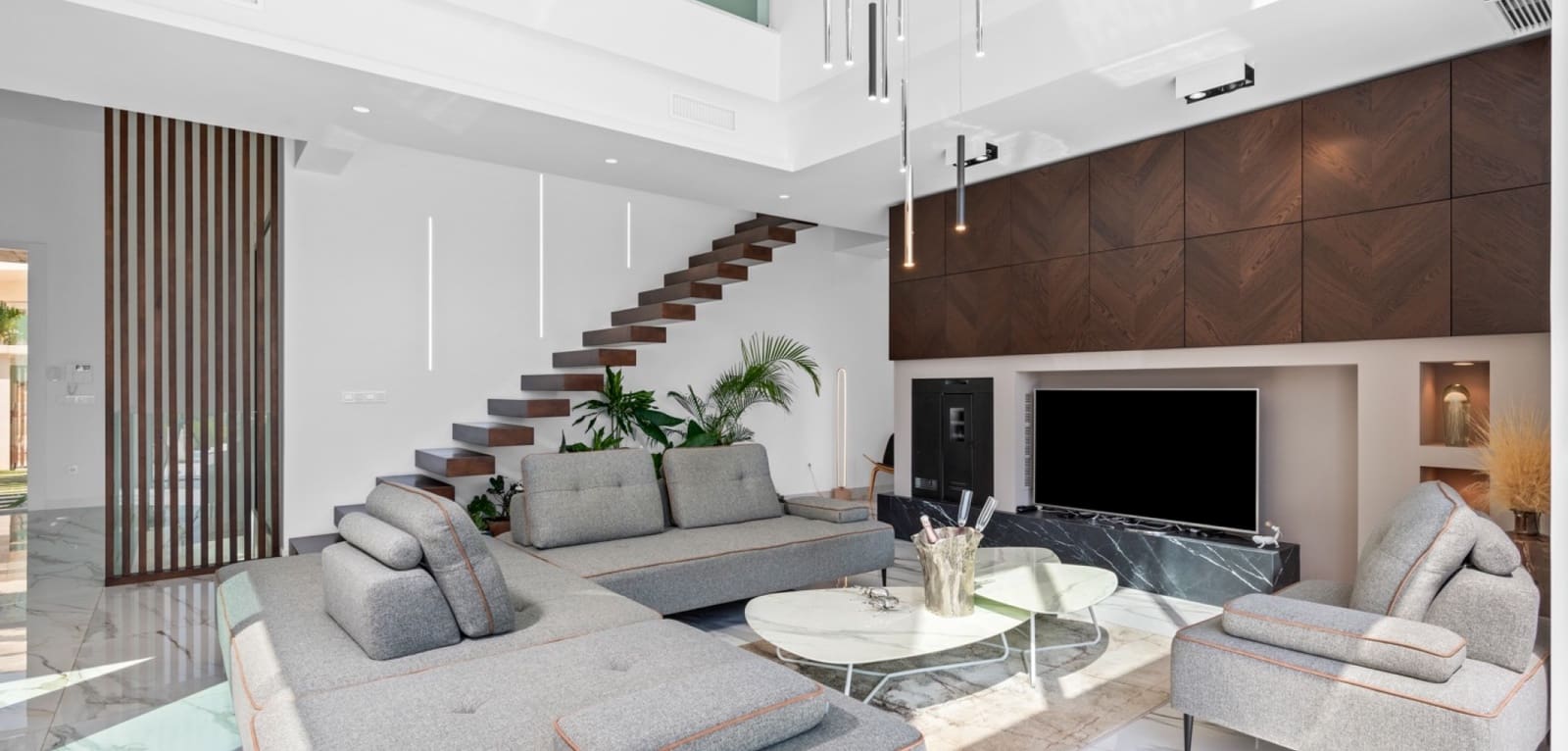 4 sypialnia Willa na sprzedaż w Las Colinas Golf z basenem - 2 600 000 € (Ref: 10035639)