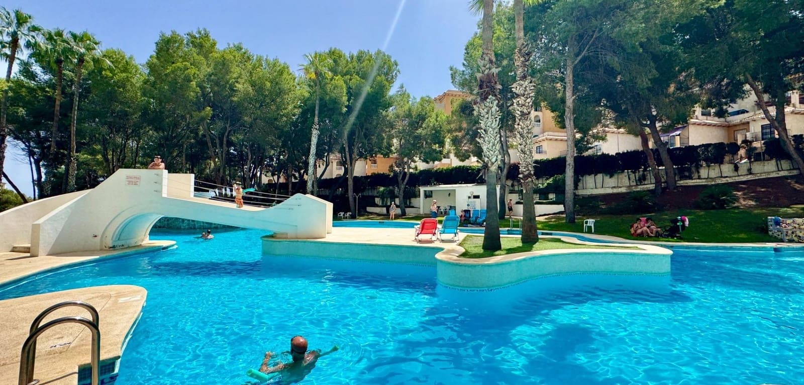2 soveværelse Lejlighed til salg i Dehesa de Campoamor med swimmingpool - € 199.000 (Ref: 10039047)