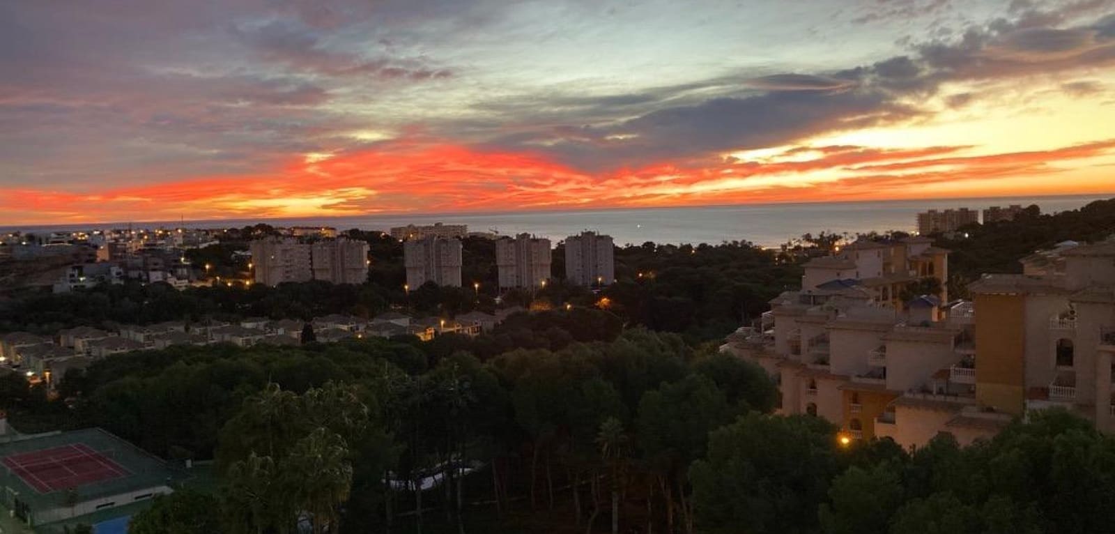 2 soveværelse Lejlighed til salg i Dehesa de Campoamor med swimmingpool - € 199.000 (Ref: 10039047)