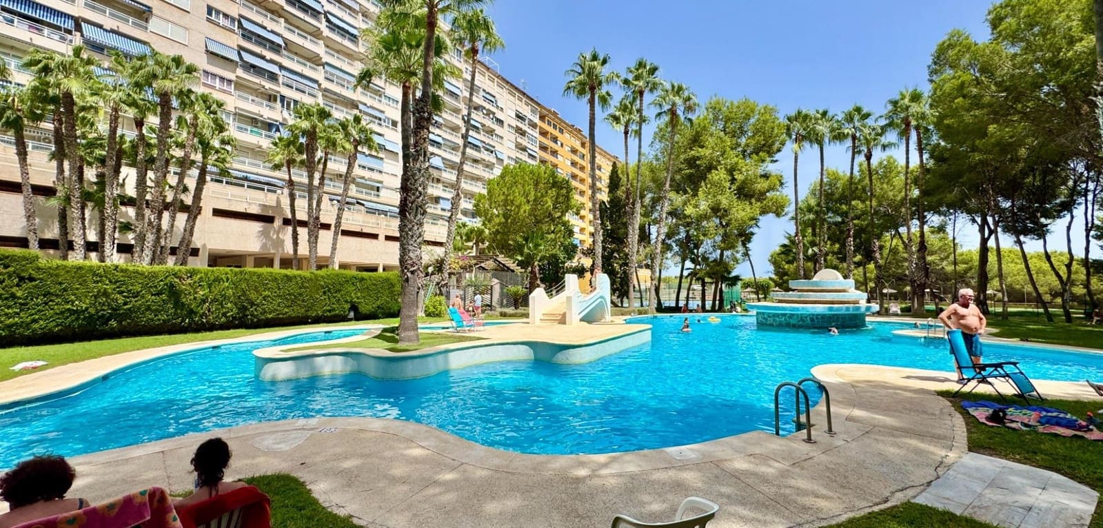 2 soveværelse Lejlighed til salg i Dehesa de Campoamor med swimmingpool - € 199.000 (Ref: 10039047)