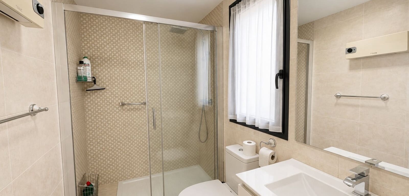 3 sypialnia Apartament na sprzedaż w Orihuela Costa z basenem garażem - 295 000 € (Ref: 10044200)