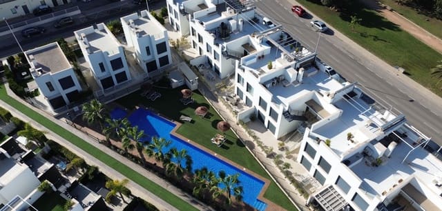3 sypialnia Apartament na sprzedaż w Punta Prima, Orihuela z basenem garażem - 295 000 € (Ref: 10044200)