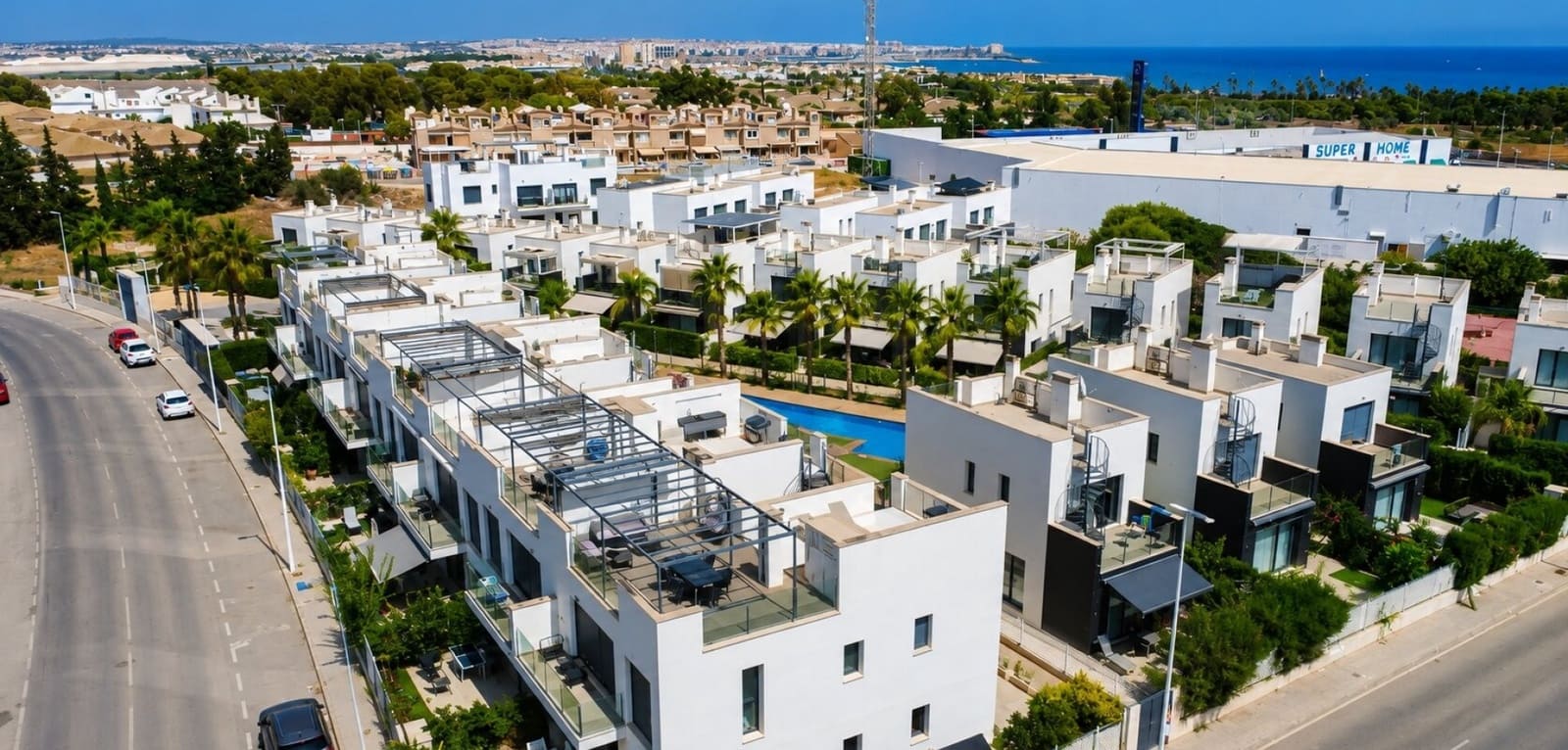 3 sypialnia Apartament na sprzedaż w Orihuela Costa z basenem garażem - 295 000 € (Ref: 10044200)