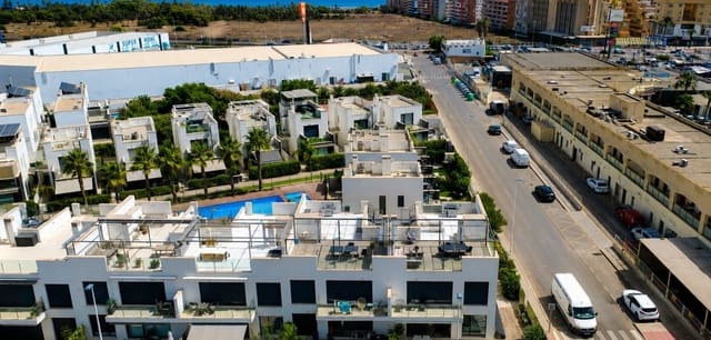 3 sypialnia Apartament na sprzedaż w Punta Prima, Orihuela z basenem garażem - 295 000 € (Ref: 10044200)