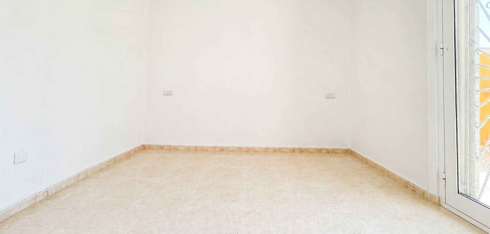 3 bedroom Townhouse for sale in Dona Pepa with pool - € 229,000 (Ref: 10046357)