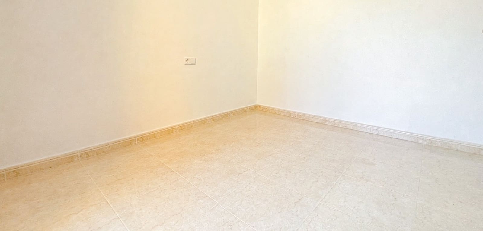 3 bedroom Townhouse for sale in Dona Pepa with pool - € 229,000 (Ref: 10046357)