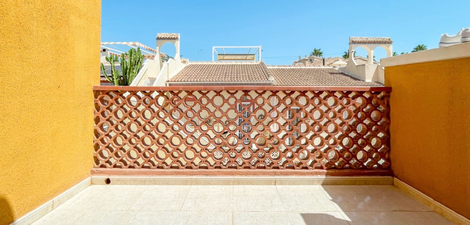 3 bedroom Townhouse for sale in Dona Pepa with pool - € 229,000 (Ref: 10046357)