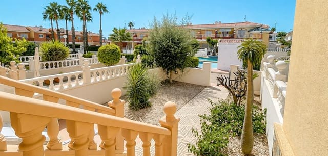 3 bedroom Townhouse for sale in Doña Pepa, Rojales with pool - € 229,000 (Ref: 10046357)