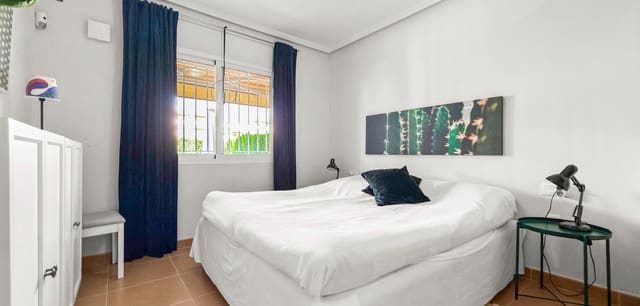 2 makuuhuone Huoneisto myytävänä paikassa Playa Flamenca, Orihuela mukana uima-altaan - 259 000 € (Ref: 10047582)