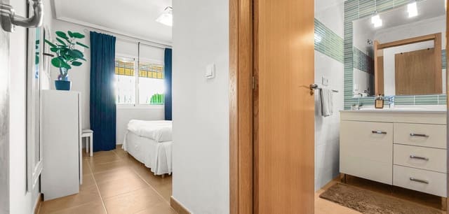 2 makuuhuone Huoneisto myytävänä paikassa Playa Flamenca, Orihuela mukana uima-altaan - 259 000 € (Ref: 10047582)