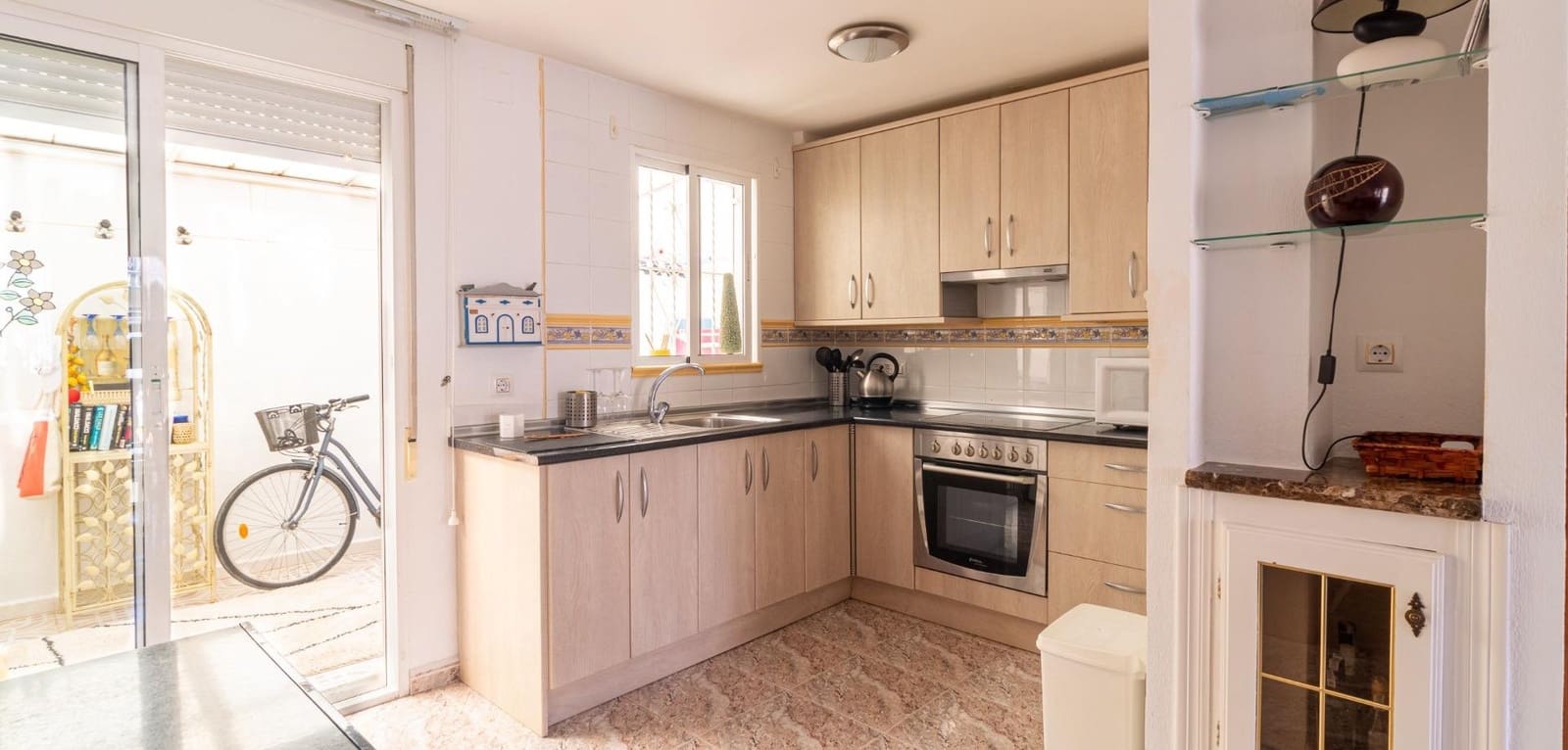 2 soveværelse Byhus til salg i Cabo Roig med swimmingpool - € 199.000 (Ref: 10051912)