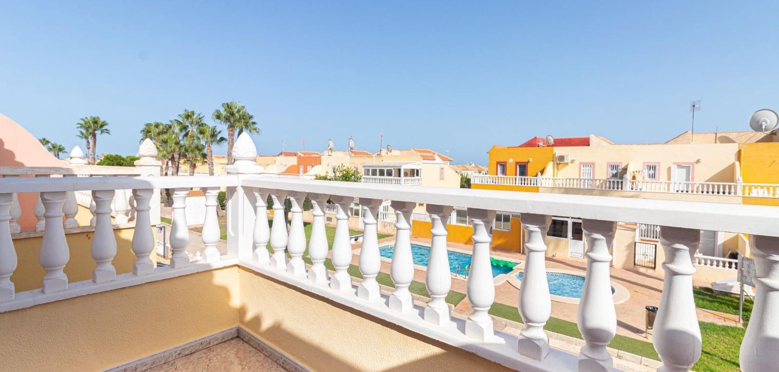 2 soveværelse Byhus til salg i Cabo Roig med swimmingpool - € 199.000 (Ref: 10051912)