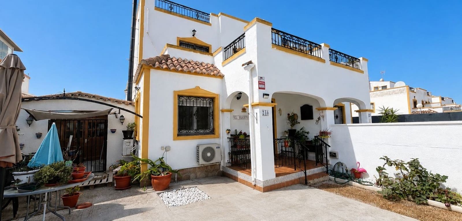 3 slaapkamer Villa te koop in Vistabella met zwembad - € 215.000 (Ref: 10060642)