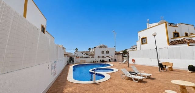 3 slaapkamer Villa te koop in Vistabella, Orihuela met zwembad - € 215.000 (Ref: 10060642)