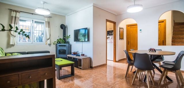 3 soverom Villa til salgs i Vistabella, Orihuela med svømmebasseng garasje - € 215 000 (Ref: 10060642)