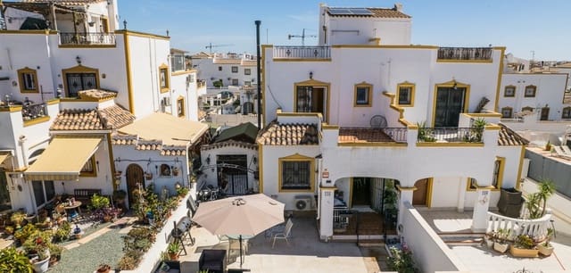 3 soverom Villa til salgs i Vistabella, Orihuela med svømmebasseng garasje - € 215 000 (Ref: 10060642)