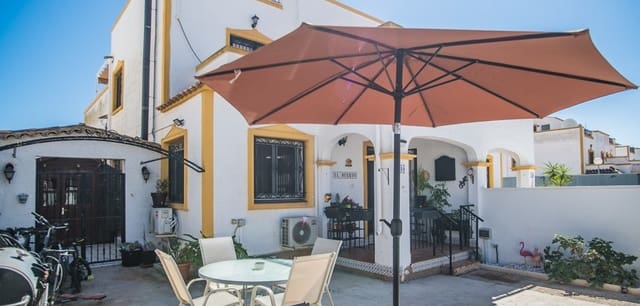 3 soverom Villa til salgs i Vistabella, Orihuela med svømmebasseng garasje - € 215 000 (Ref: 10060642)