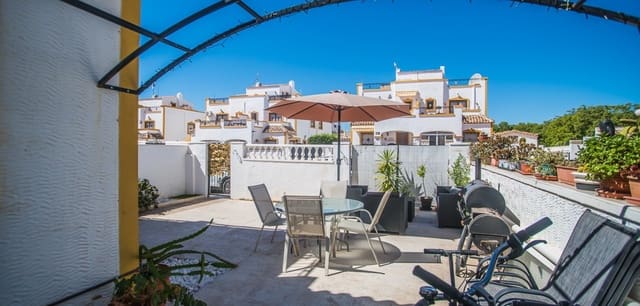 3 soverom Villa til salgs i Vistabella, Orihuela med svømmebasseng garasje - € 215 000 (Ref: 10060642)