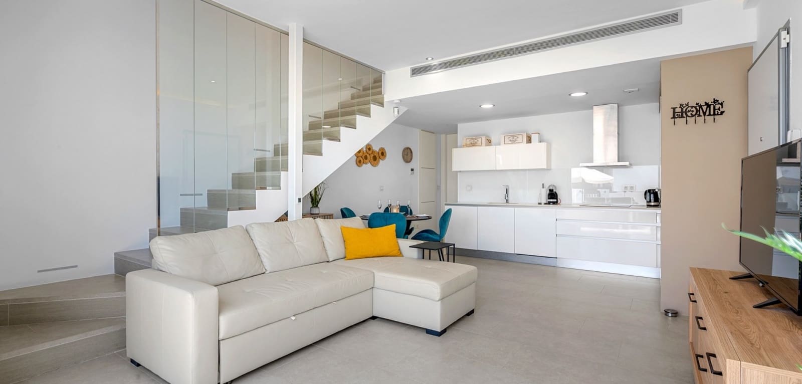 3 Zimmer Villa zu verkaufen in Villamartin mit Pool - 429.000 € (Ref: 10072870)