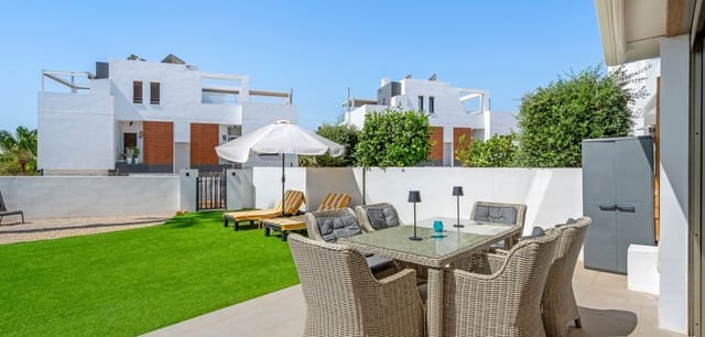 3 Zimmer Villa zu verkaufen in Villamartin, Orihuela mit Pool - 429.000 € (Ref: 10072870)