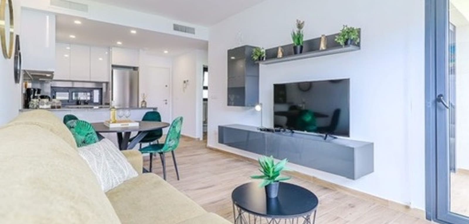 2 soveværelse Lejlighed til salg i Villamartin med swimmingpool - € 239.000 (Ref: 10072871)