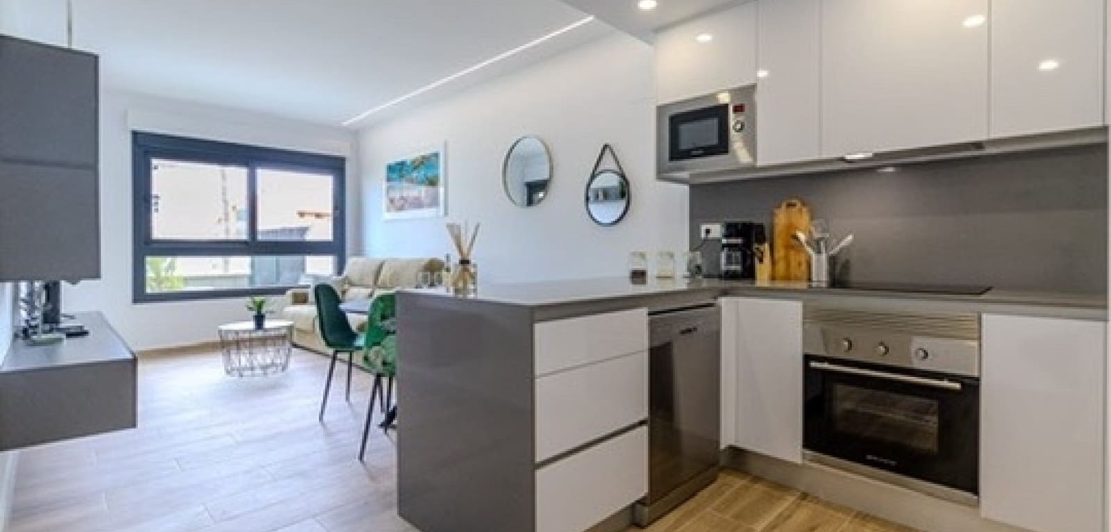 2 soveværelse Lejlighed til salg i Villamartin med swimmingpool - € 239.000 (Ref: 10072871)