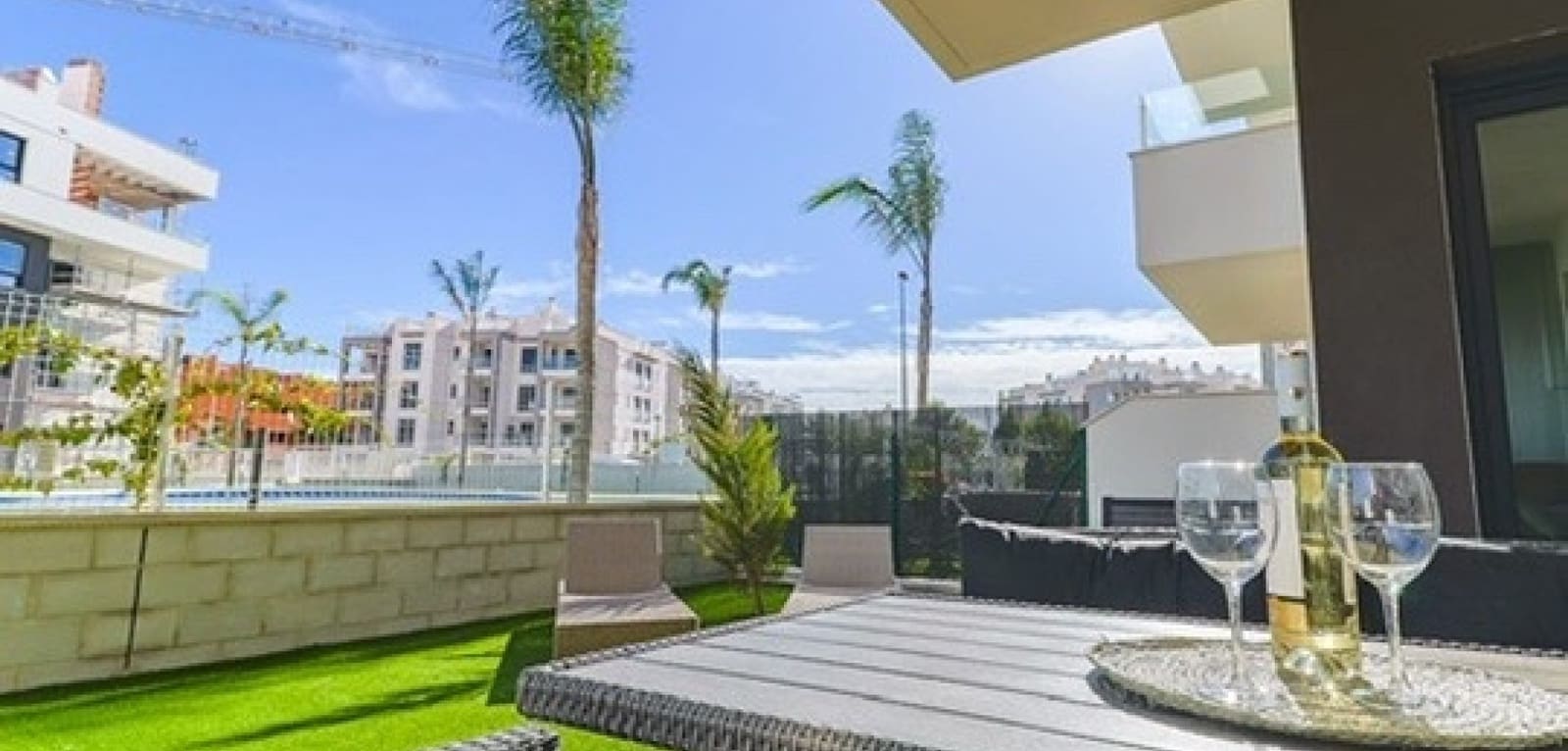 2 soveværelse Lejlighed til salg i Villamartin med swimmingpool - € 239.000 (Ref: 10072871)