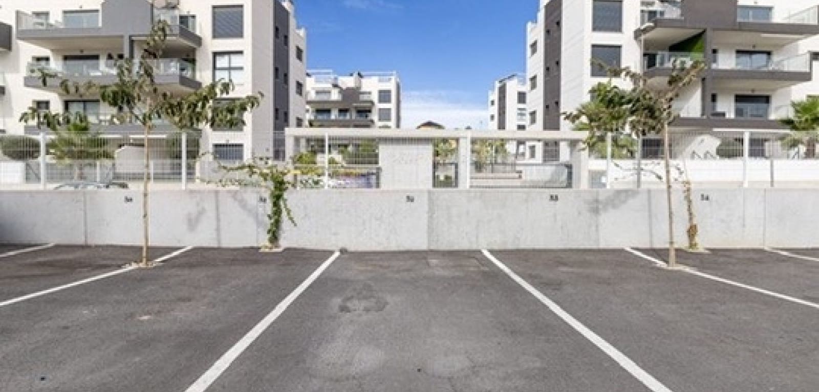 2 soveværelse Lejlighed til salg i Villamartin med swimmingpool - € 239.000 (Ref: 10072871)