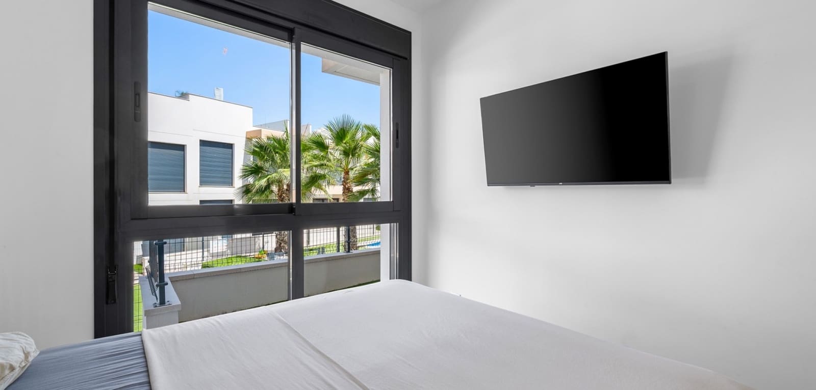 2 Zimmer Apartment zu verkaufen in Villamartin mit Pool - 279.000 € (Ref: 10072872)