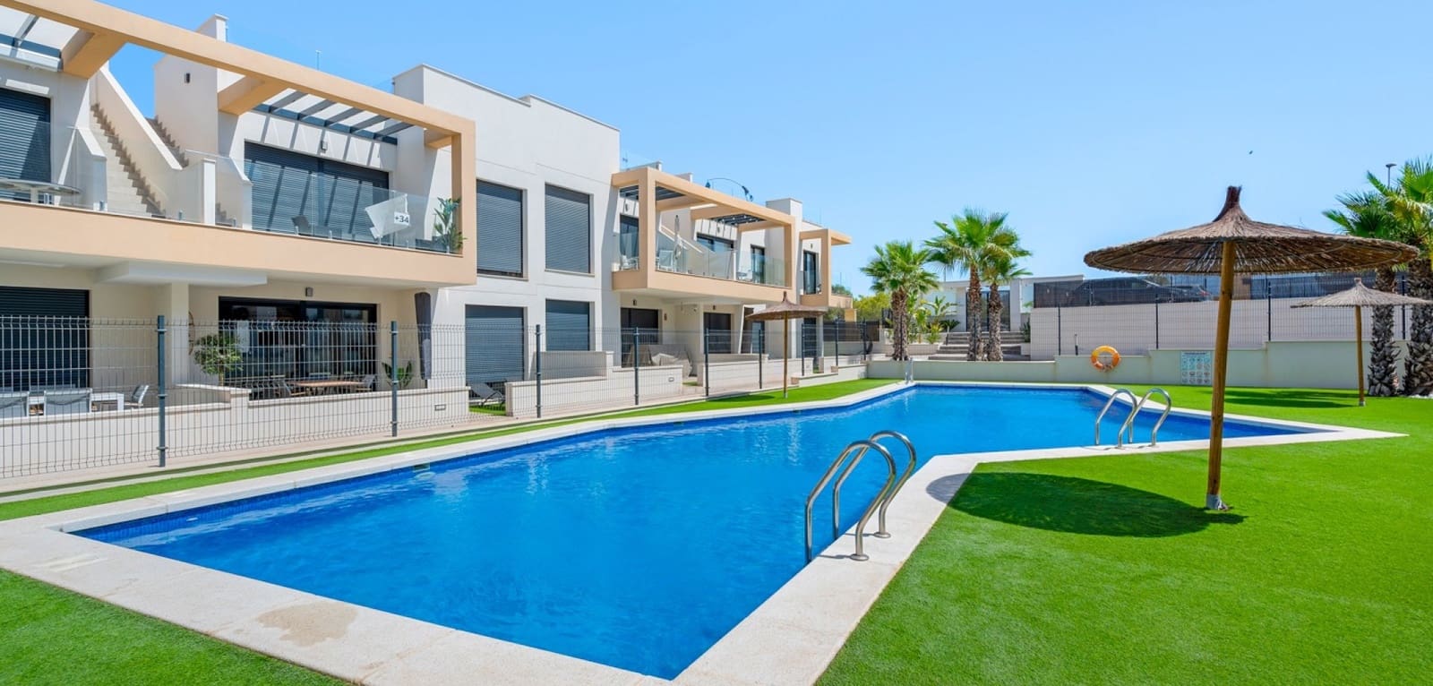 2 Zimmer Apartment zu verkaufen in Villamartin mit Pool - 279.000 € (Ref: 10072872)