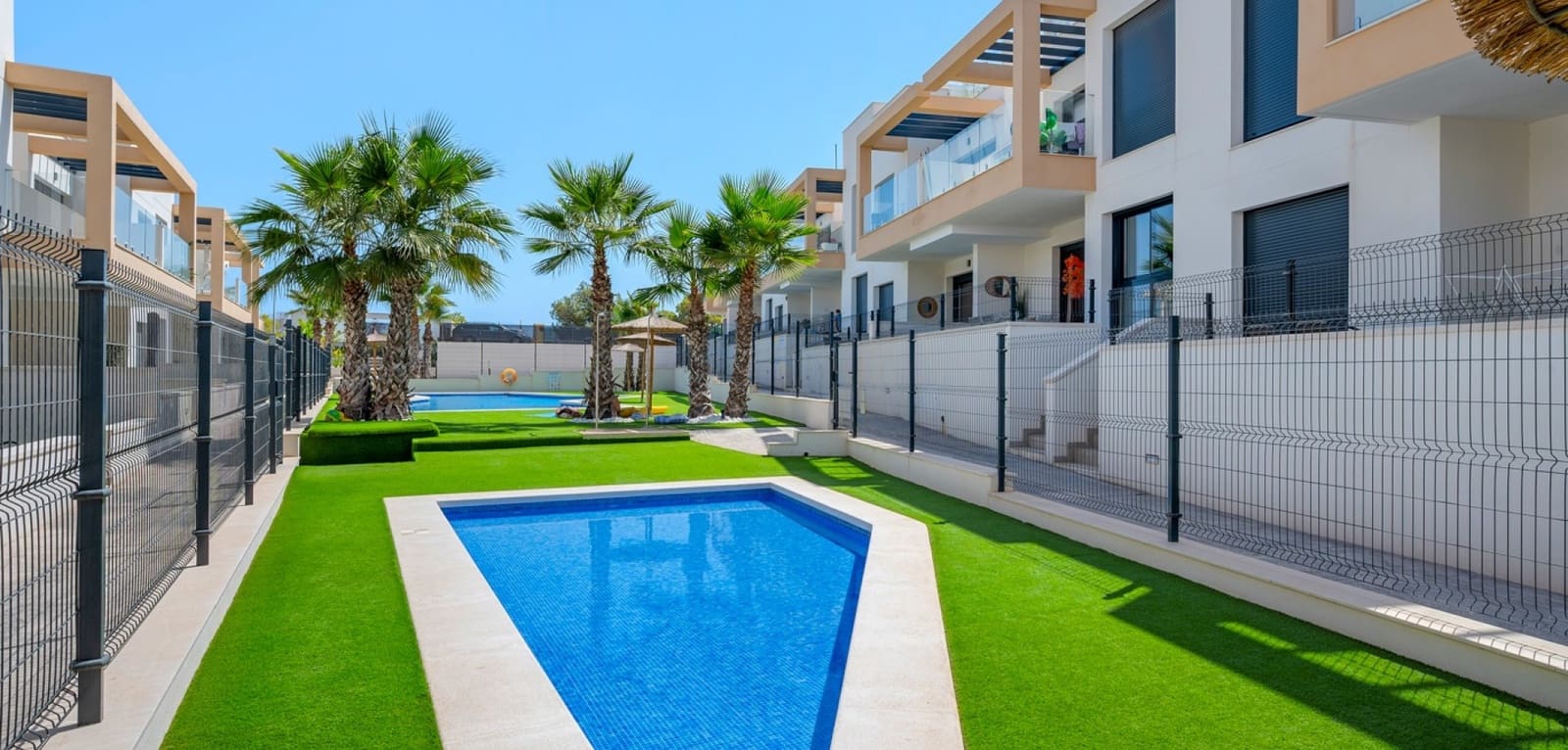 2 Zimmer Apartment zu verkaufen in Villamartin mit Pool - 279.000 € (Ref: 10072872)