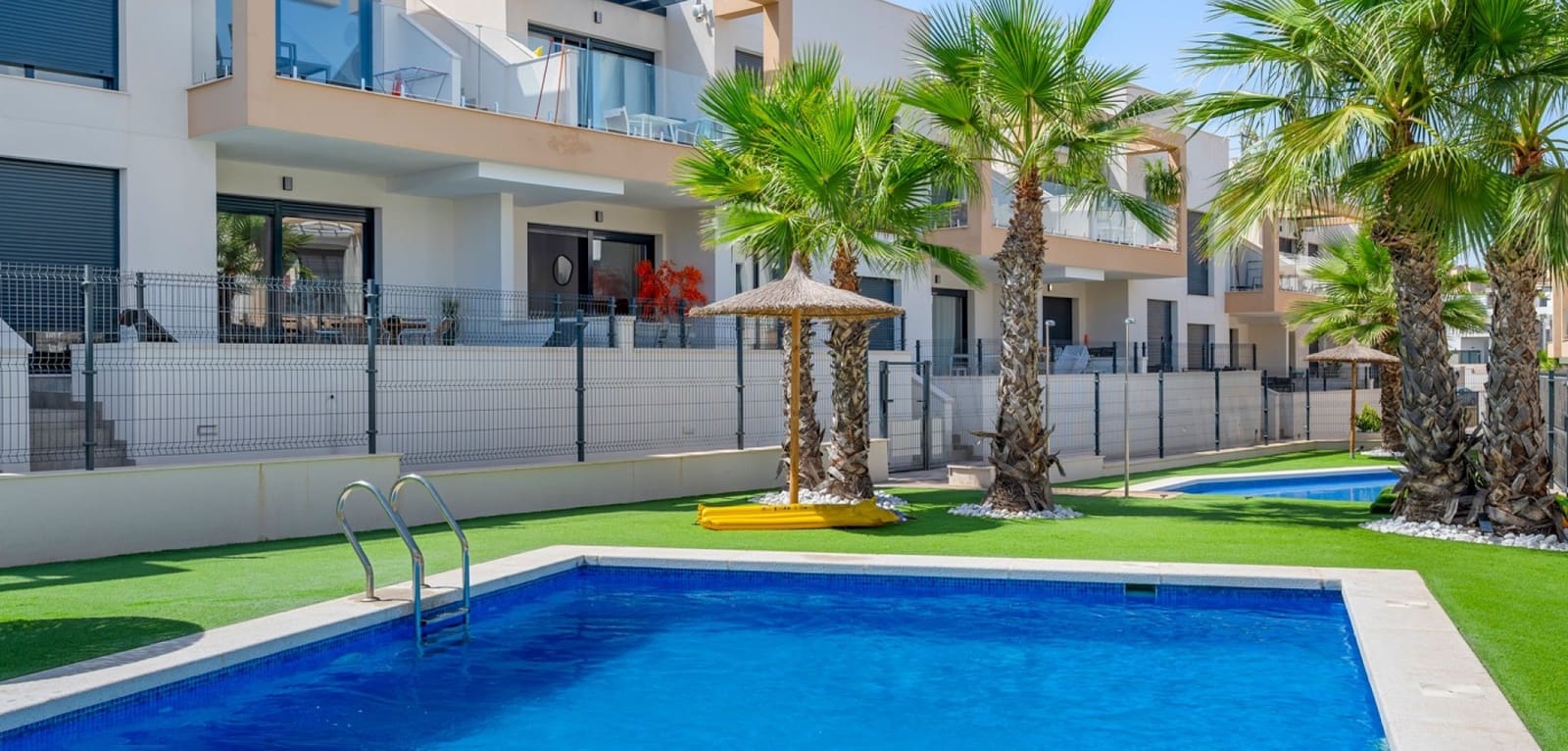2 Zimmer Apartment zu verkaufen in Villamartin mit Pool - 279.000 € (Ref: 10072872)