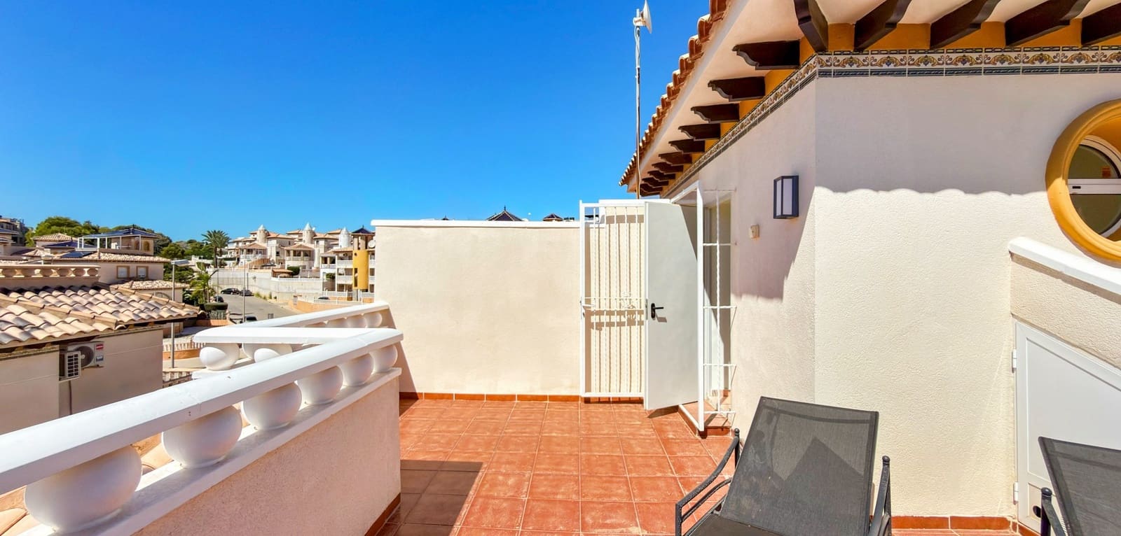 3 quarto Casa em Banda para venda em Orihuela Costa com piscina - 249 500 € (Ref: 10076837)