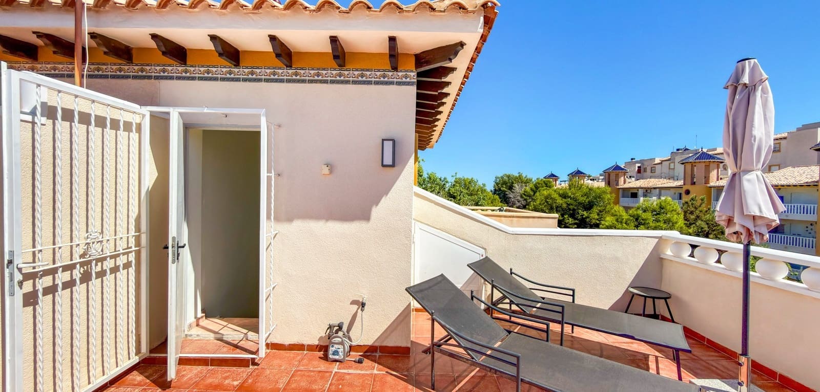 3 quarto Casa em Banda para venda em Orihuela Costa com piscina - 249 500 € (Ref: 10076837)