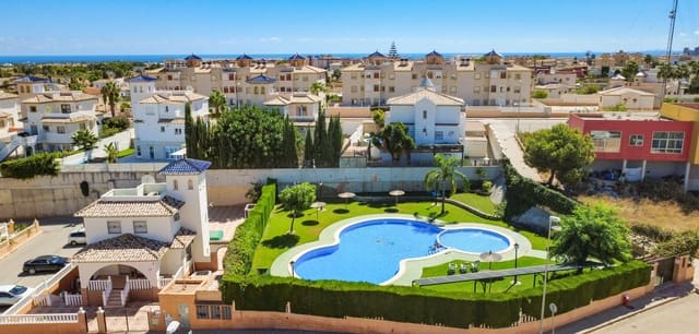 3 quarto Casa em Banda para venda em Lomas de Cabo Roig - Los Dolses, Orihuela - 249 500 € (Ref: 10076837)